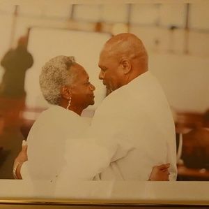 Meet your Posher, Bobbie